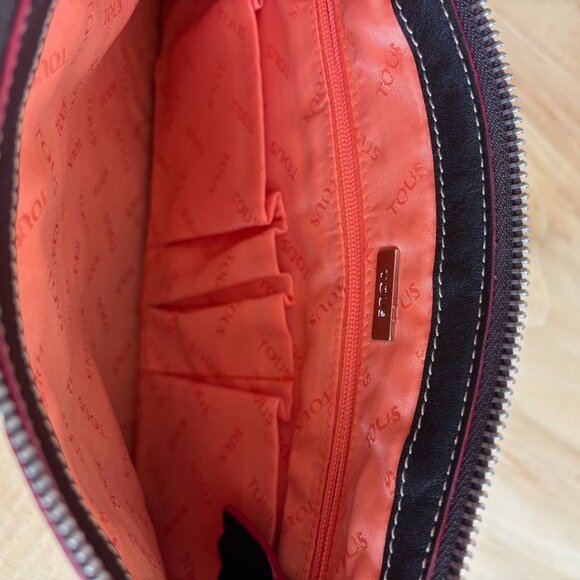 TOUS Crossbody Purse Bag in Brown Leather With Embossed Design - Picture 7 of 10
